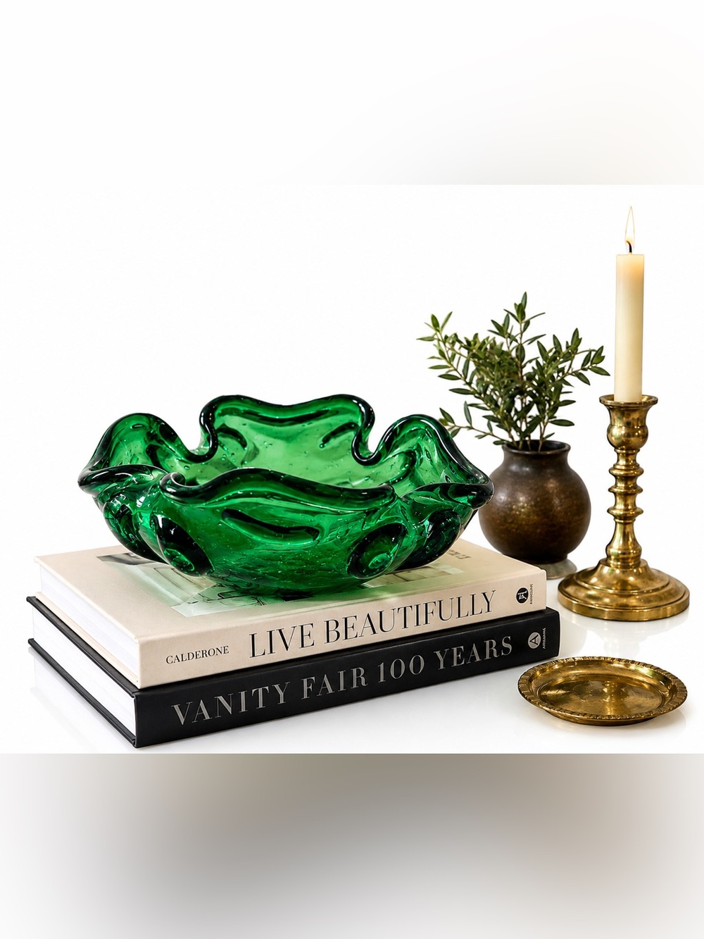 Vintage Emerald Green Art Glass Ruffled Bowl / Centerpiece